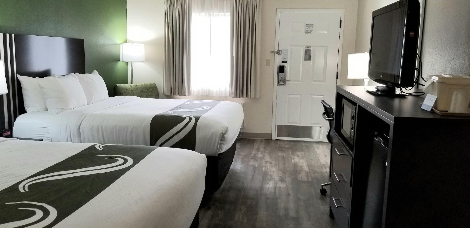 Quality Inn Pelham I-65 Exit 246 Bagian luar foto