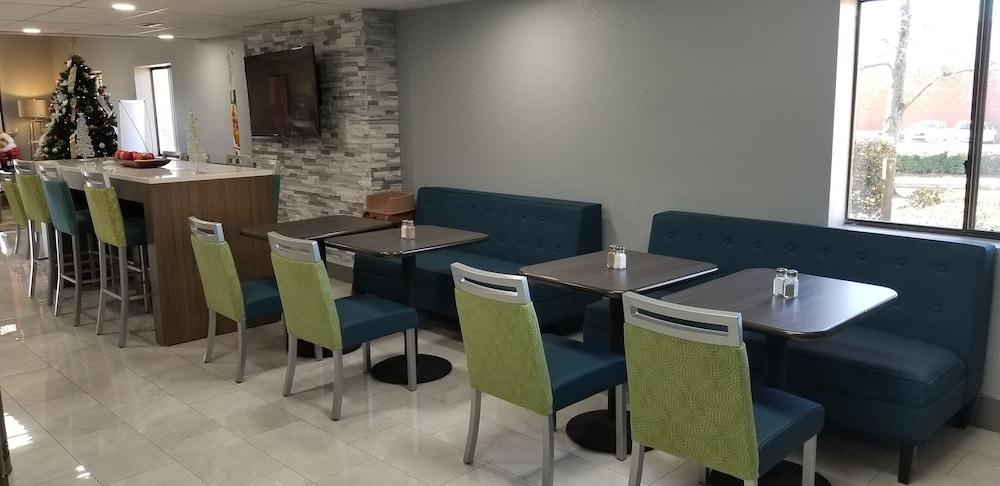 Quality Inn Pelham I-65 Exit 246 Bagian luar foto