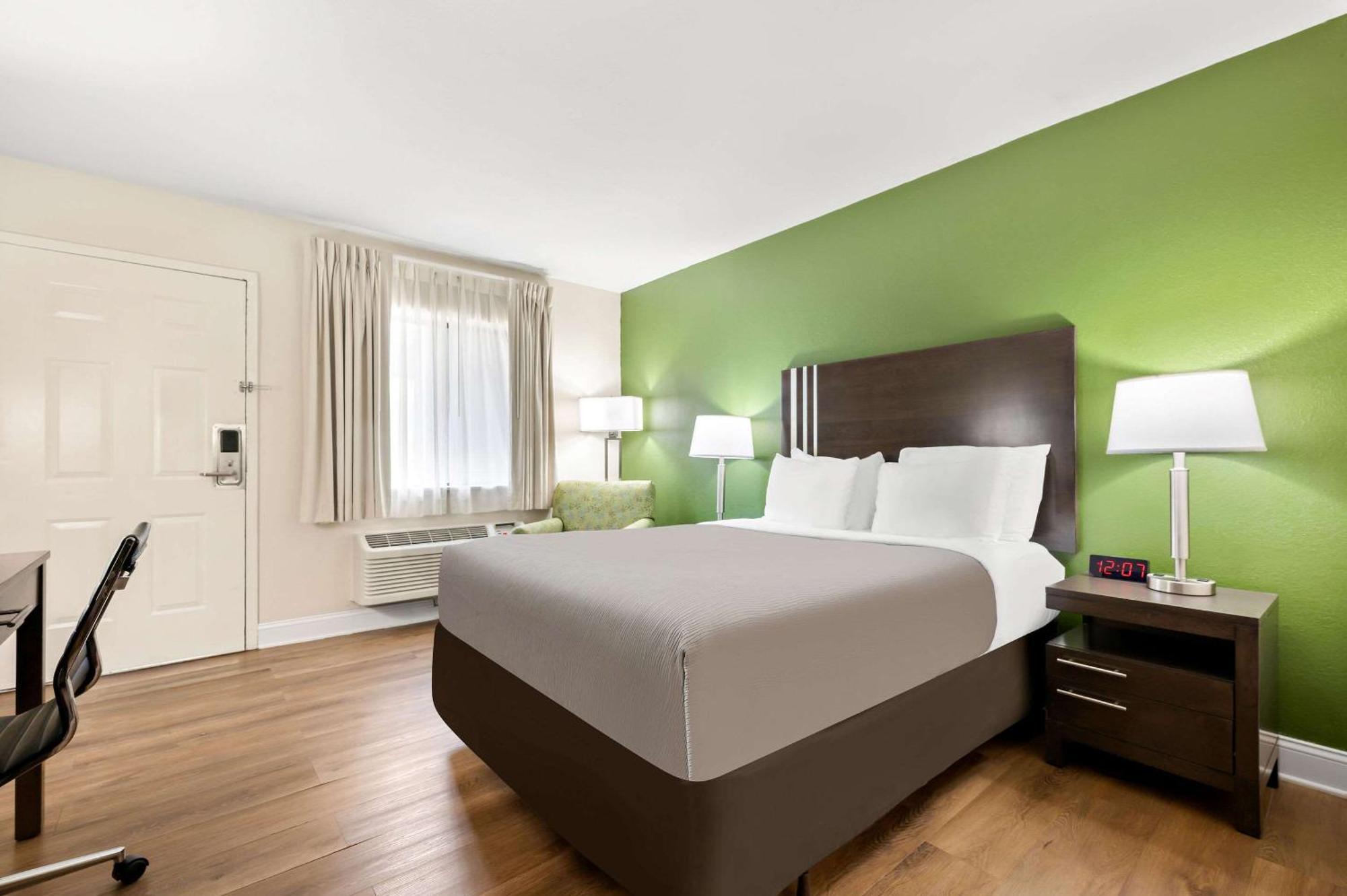 Quality Inn Pelham I-65 Exit 246 Bagian luar foto