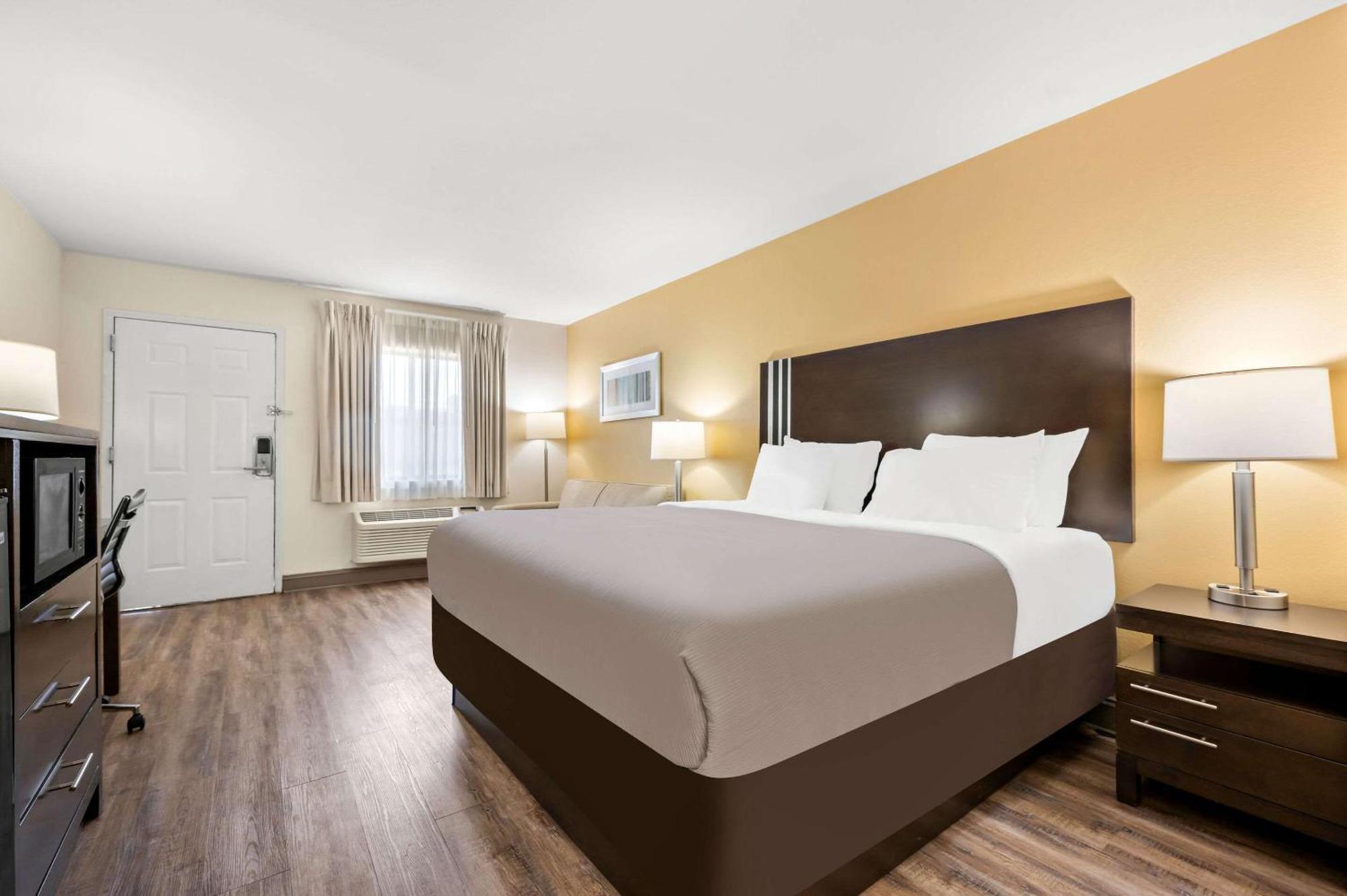 Quality Inn Pelham I-65 Exit 246 Bagian luar foto