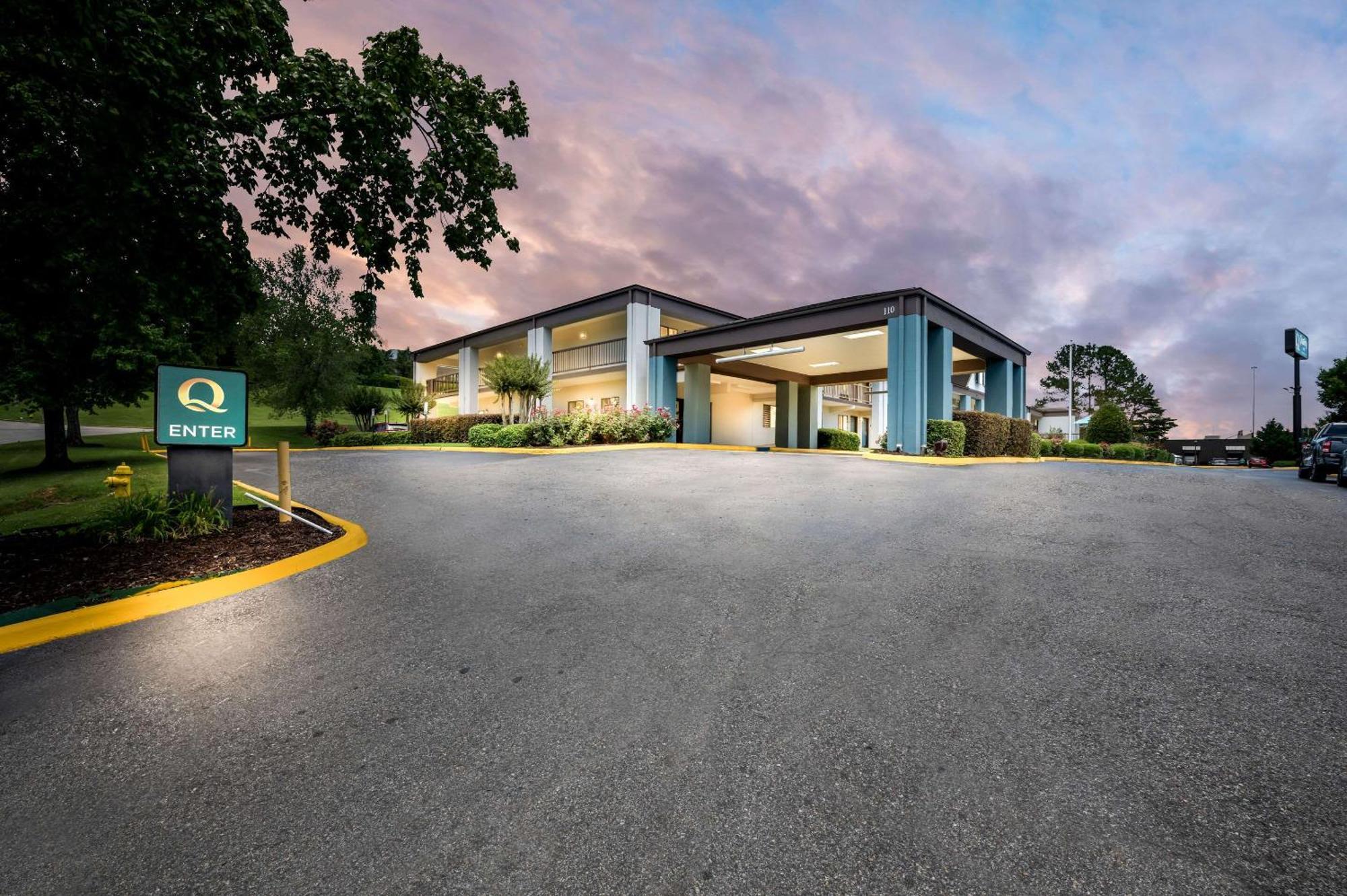 Quality Inn Pelham I-65 Exit 246 Bagian luar foto